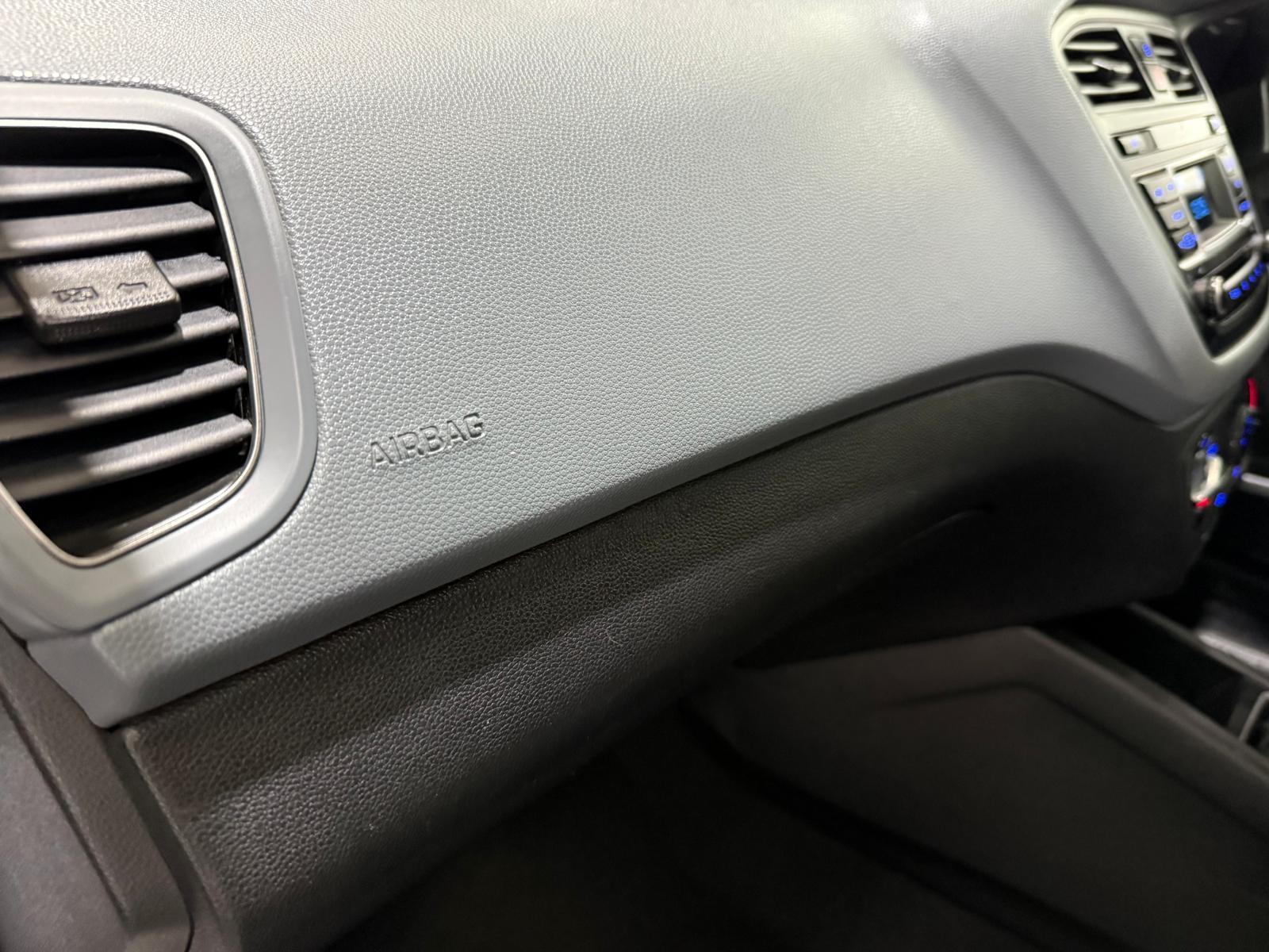 Hyundai i20 - Image 24