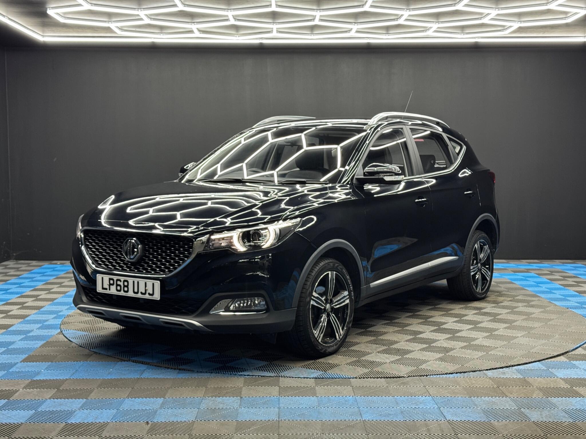 MG MG ZS - Image 3