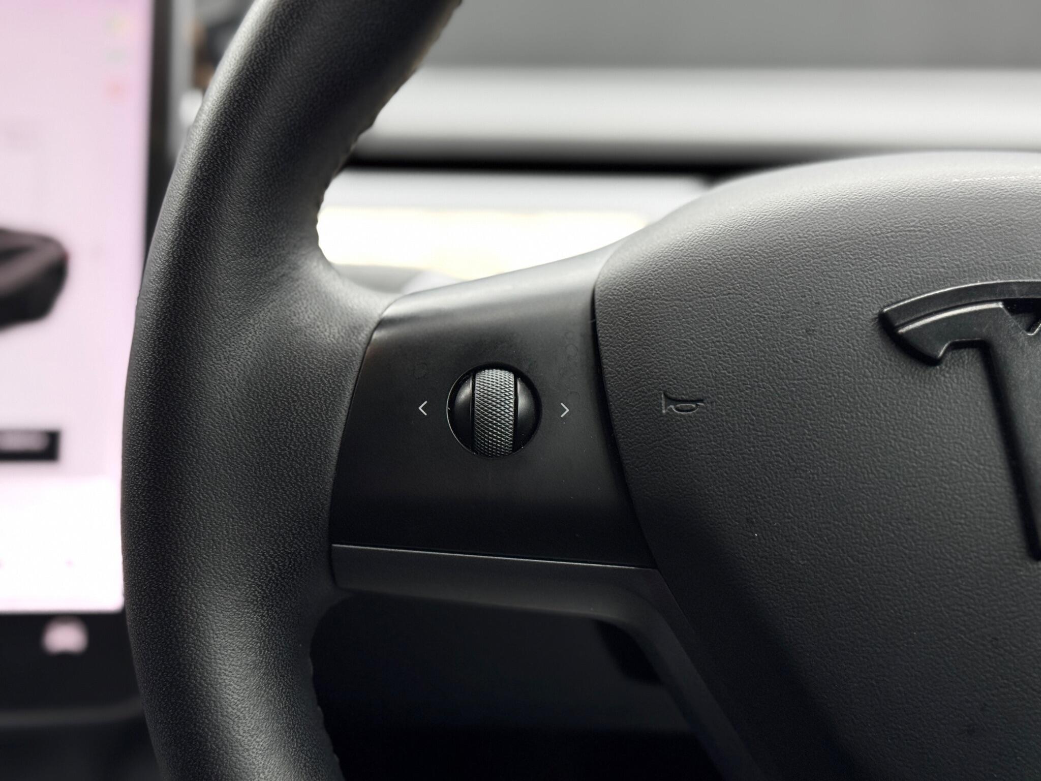 Tesla Model 3 - Image 20
