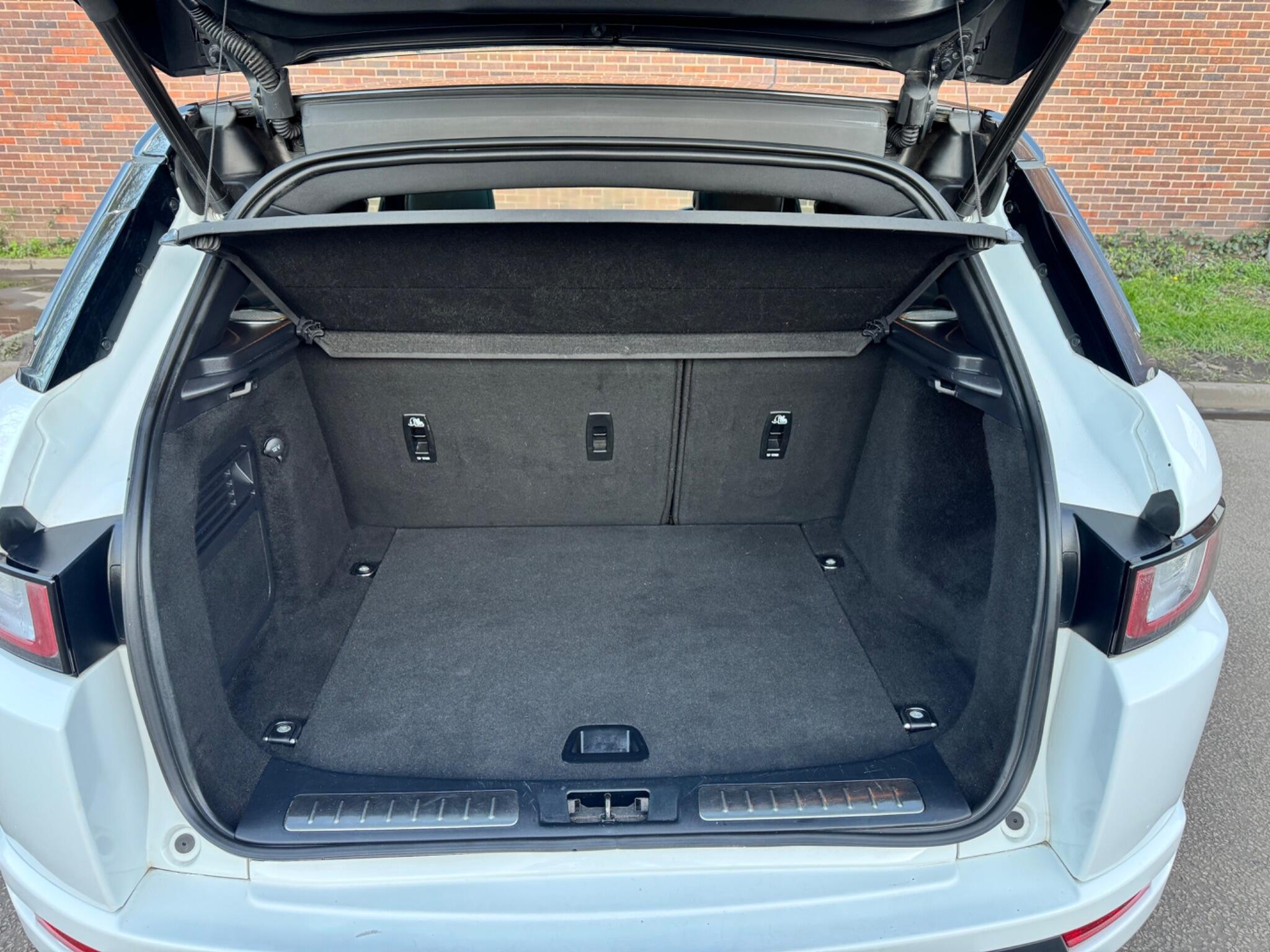 Land Rover Range Rover Evoque - Image 21