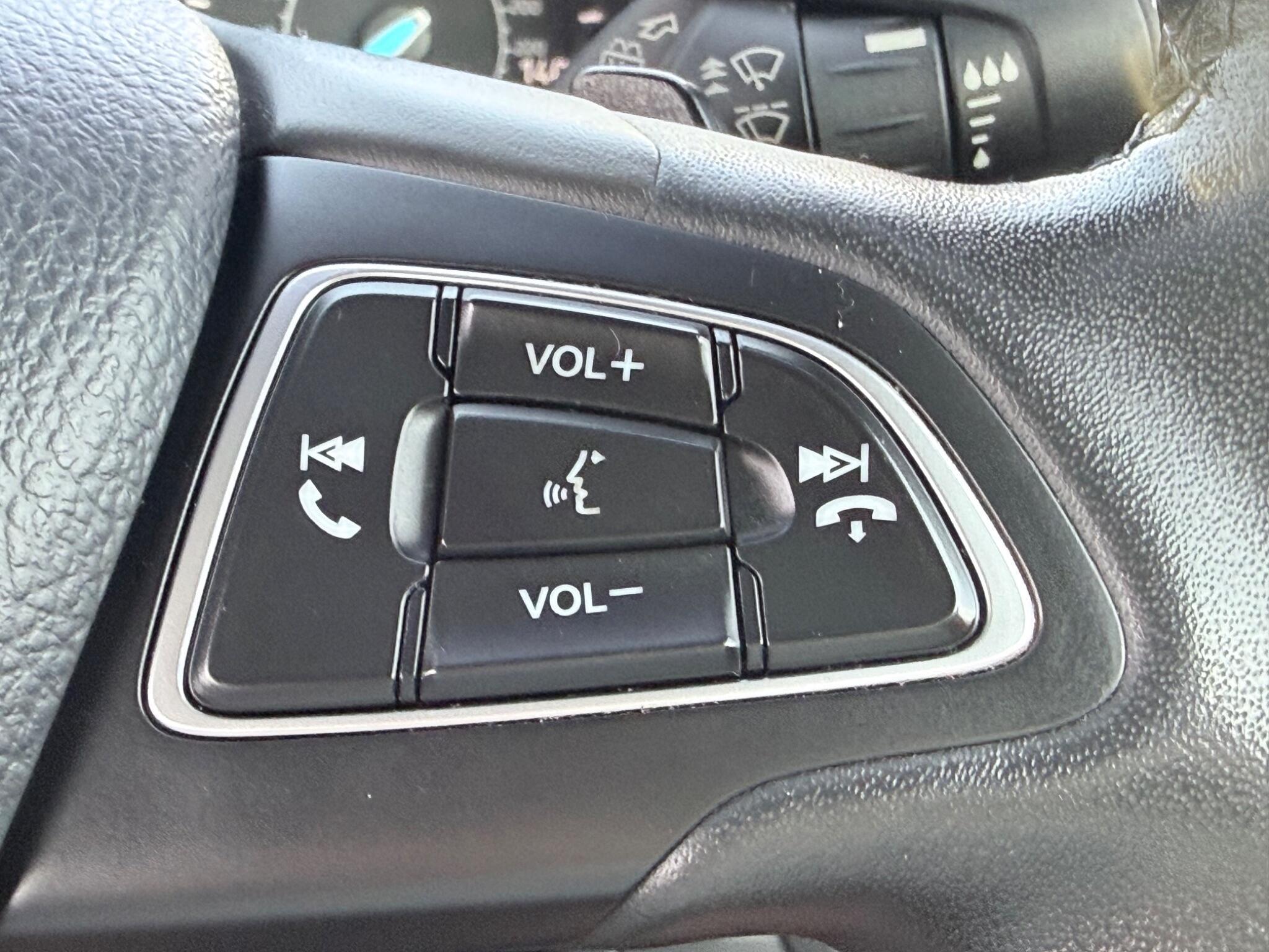 Ford Kuga - Image 49