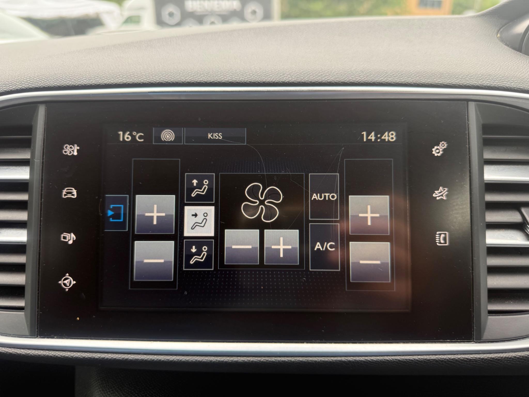 Peugeot 308 - Image 21