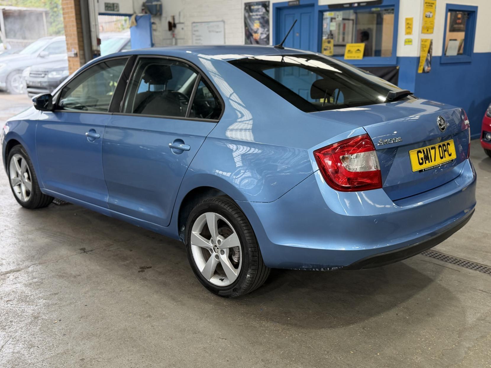 Skoda Rapid - Image 3
