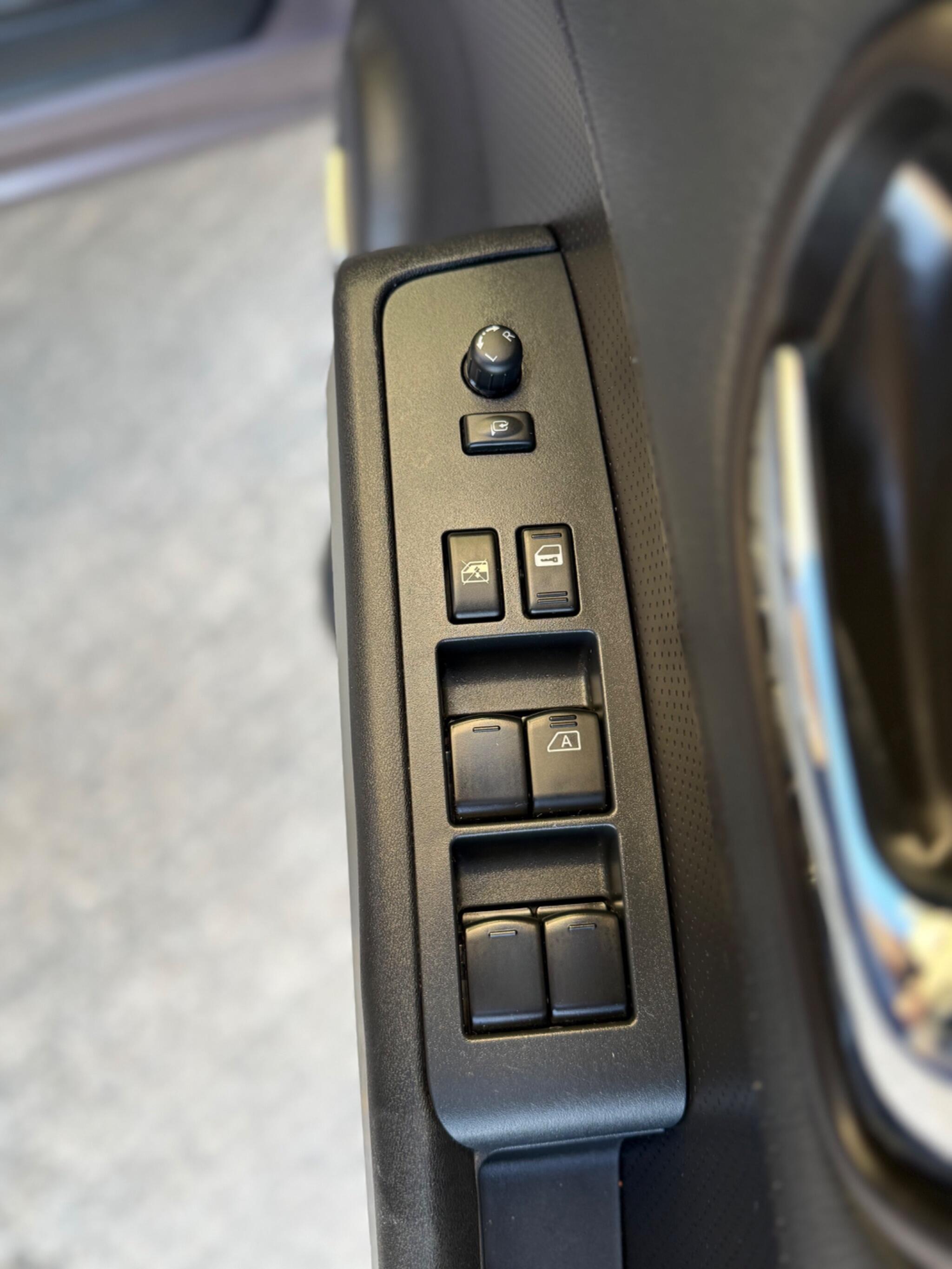 Nissan X-Trail - Image 48