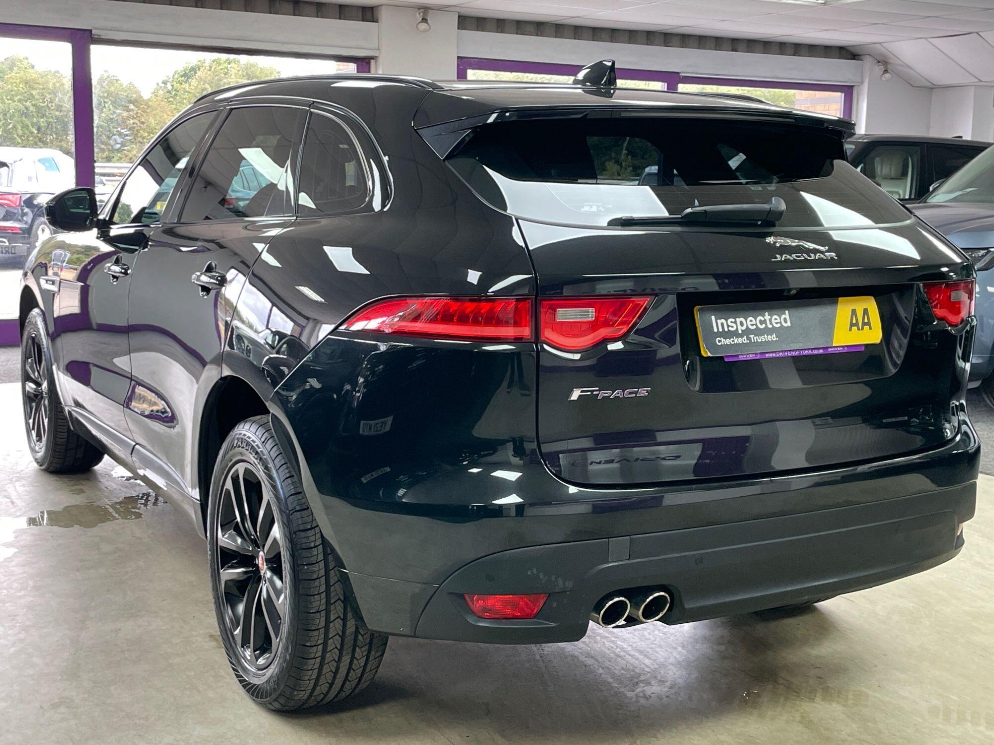 Jaguar F-Pace - Image 9