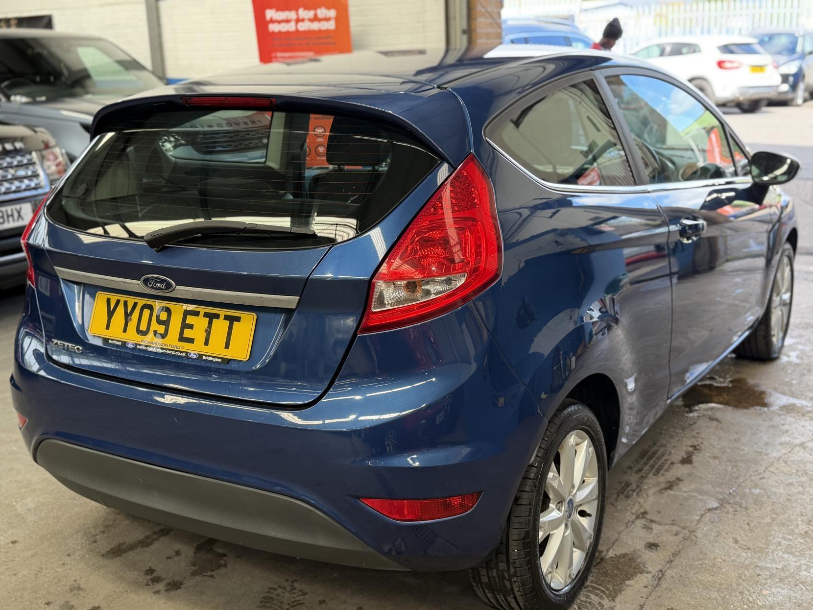 Ford Fiesta - Image 7