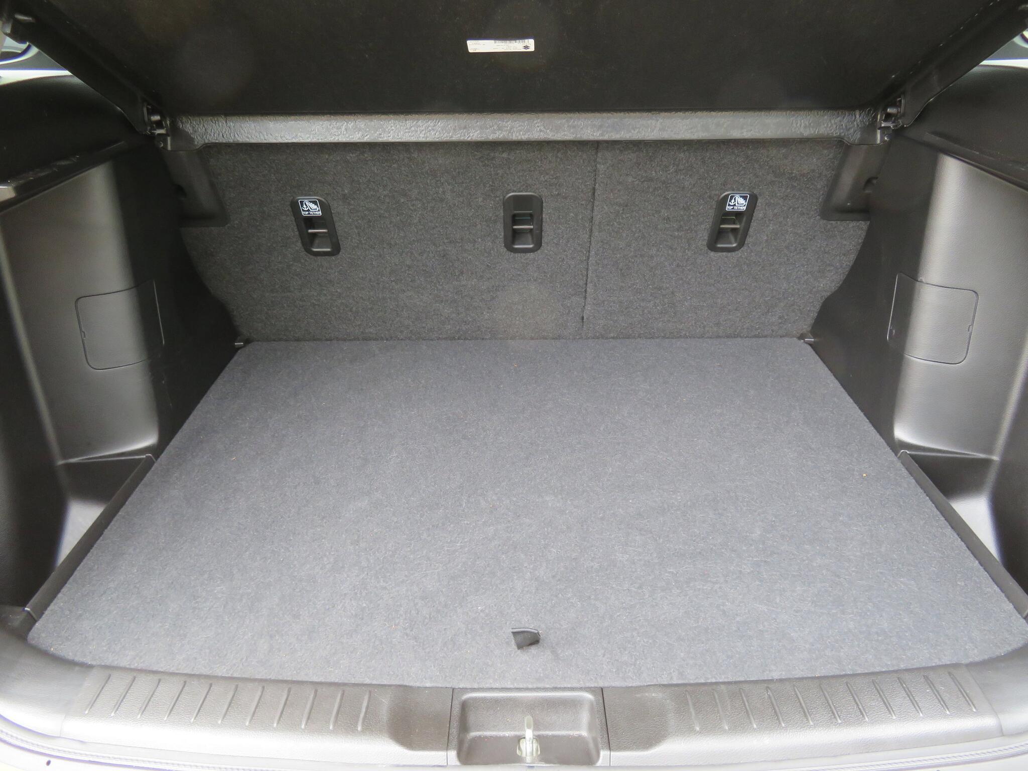 Suzuki Vitara - Image 10