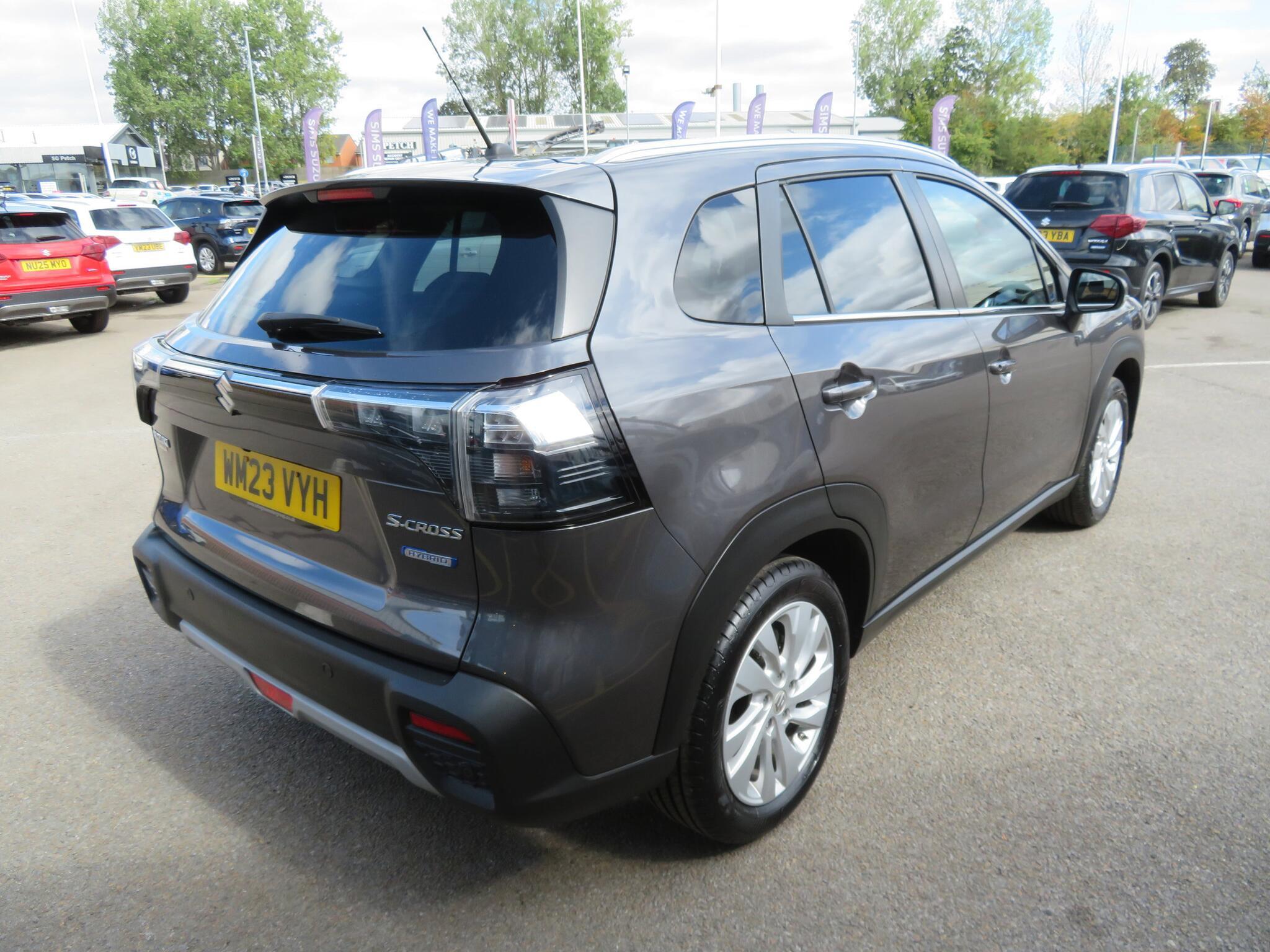 Suzuki S-Cross - Image 11