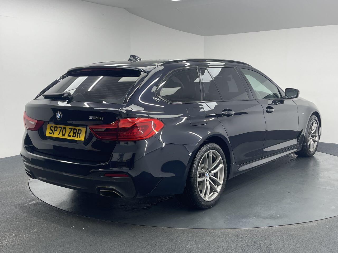 BMW 5 Series - Image 23