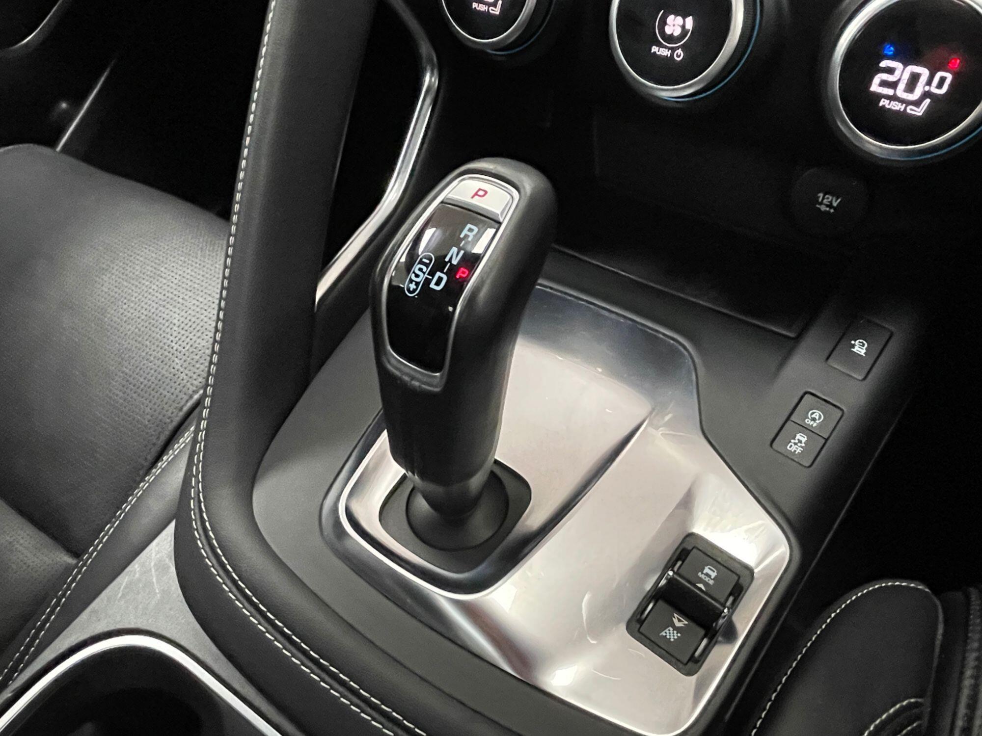 Jaguar E-Pace - Image 50