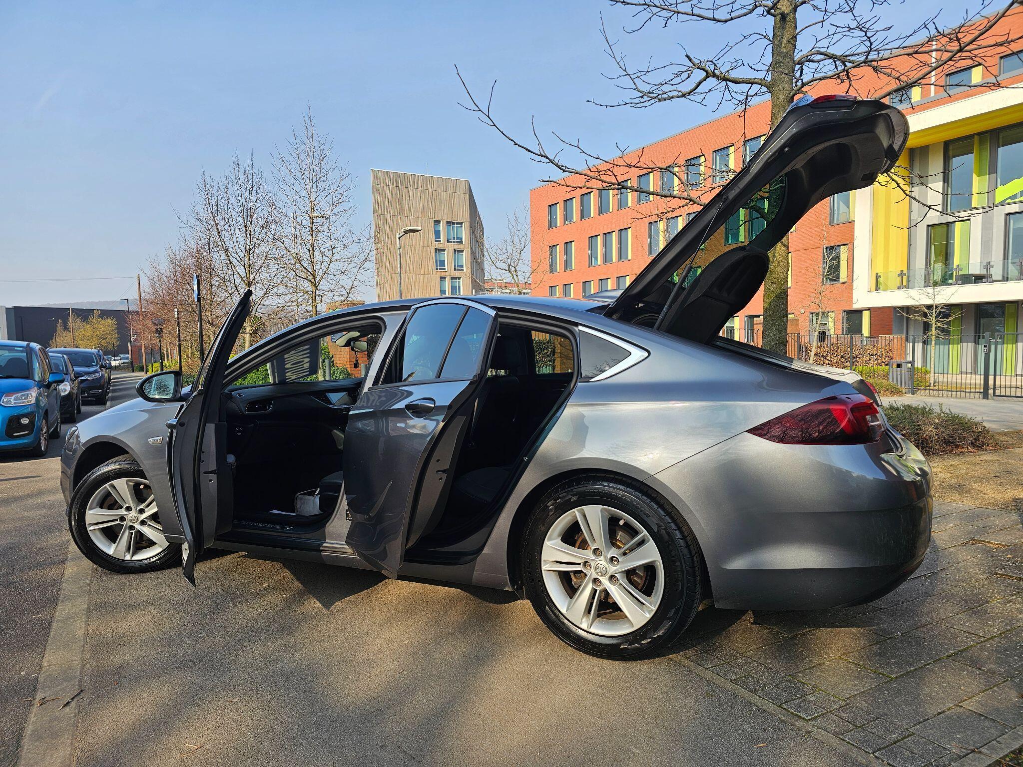 Vauxhall Insignia - Image 5