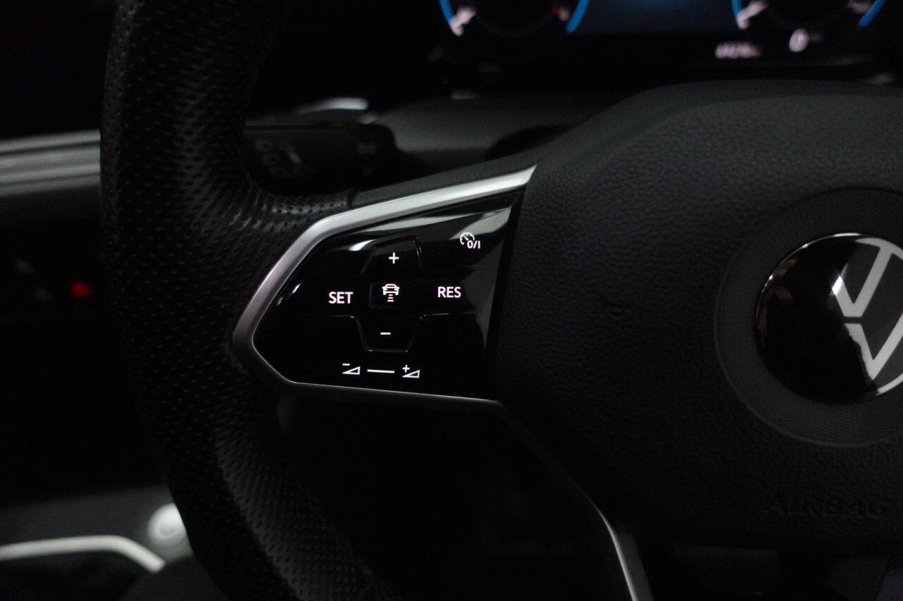 Volkswagen Golf - Image 16