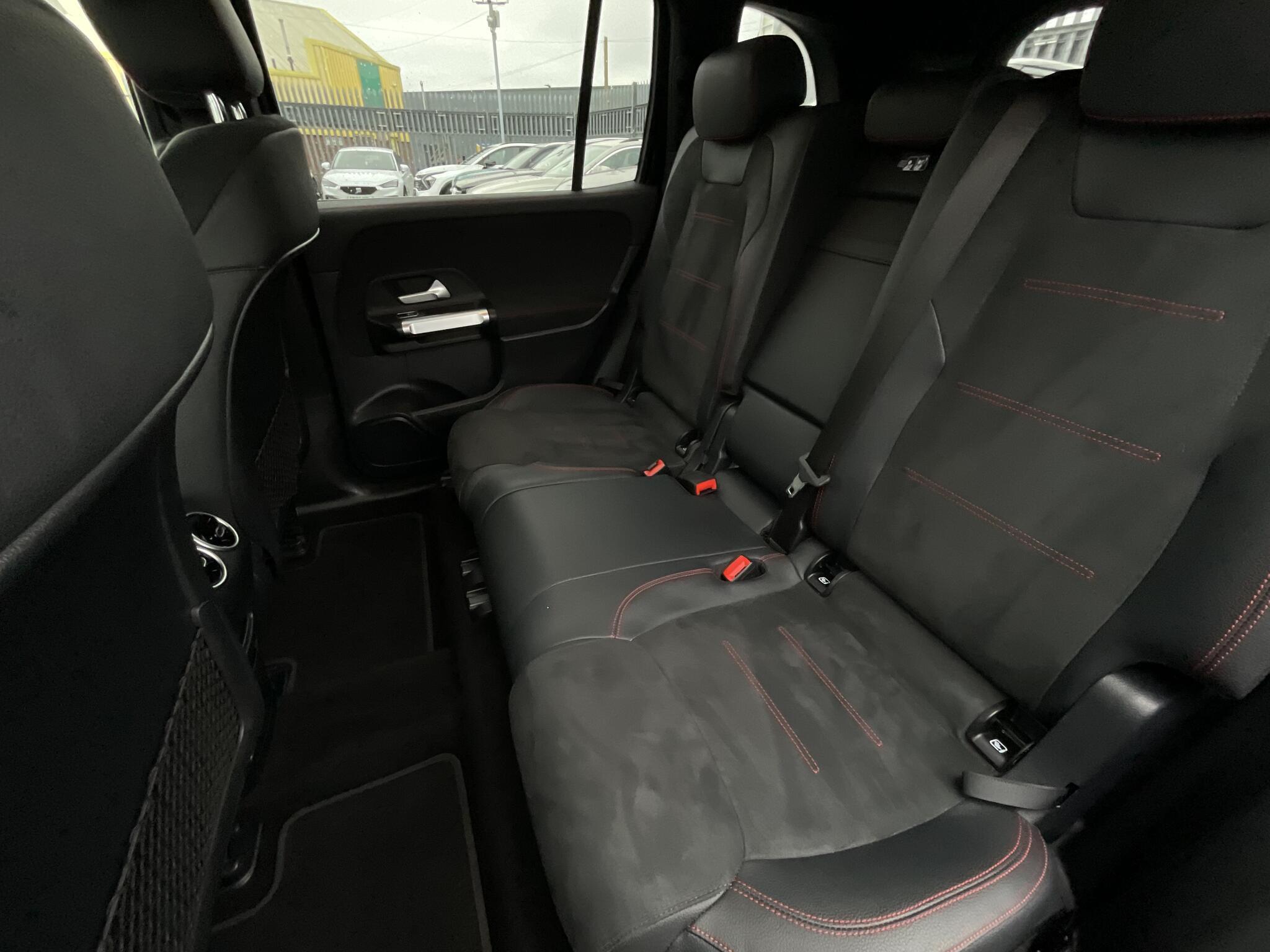 Mercedes Eqb - Image 14