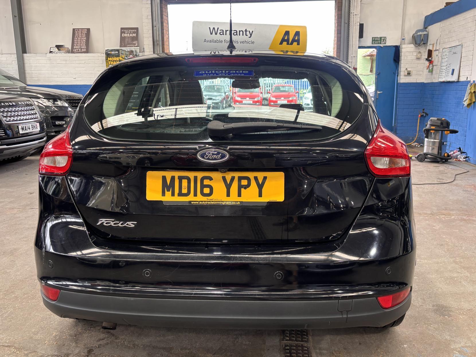 Ford Focus - Image 7