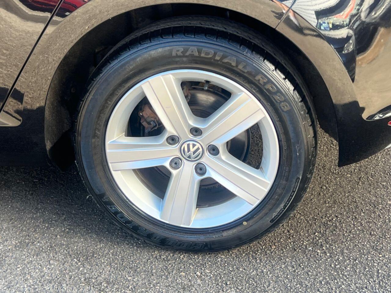Volkswagen Golf - Image 35