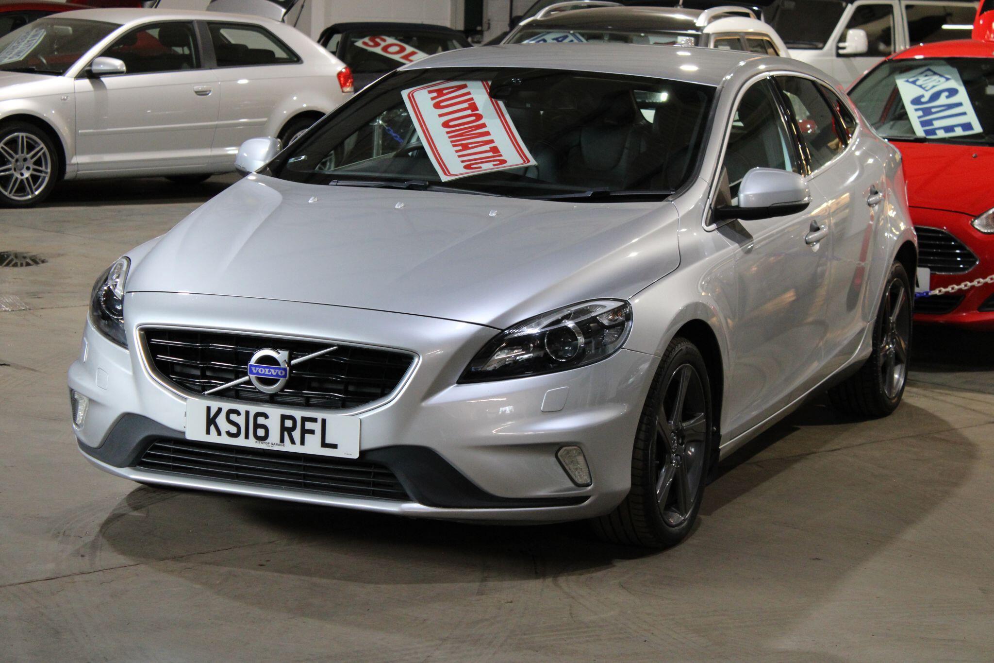 Volvo V40 - Image 6