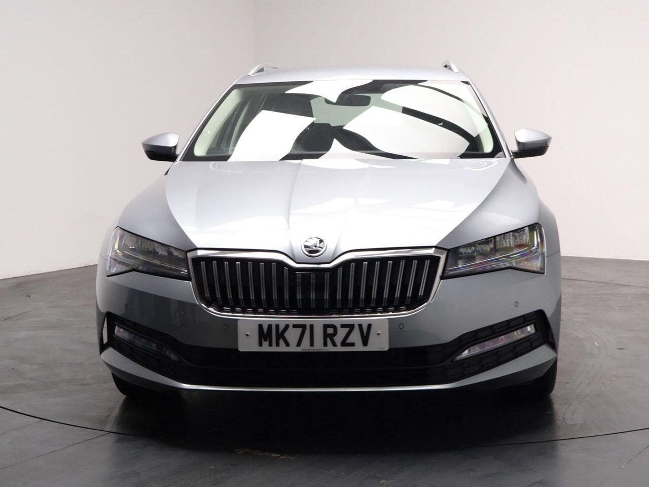 Skoda Superb - Image 14