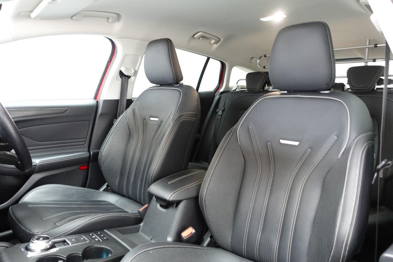 Ford Focus - Image 19