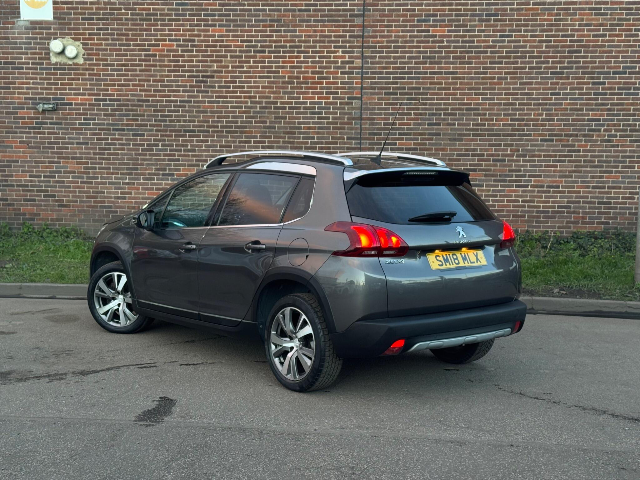 Peugeot 2008 - Image 11