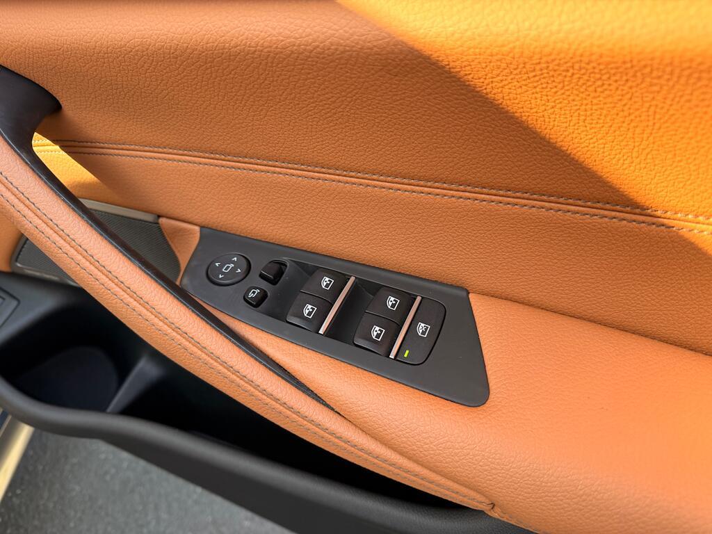 BMW 5 Series - Image 37