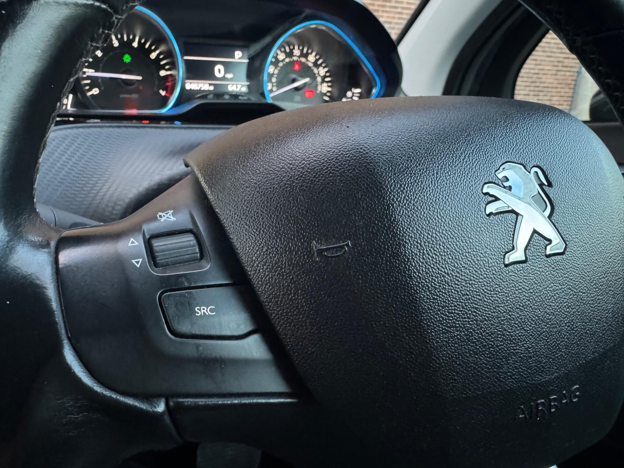 Peugeot 2008 - Image 31