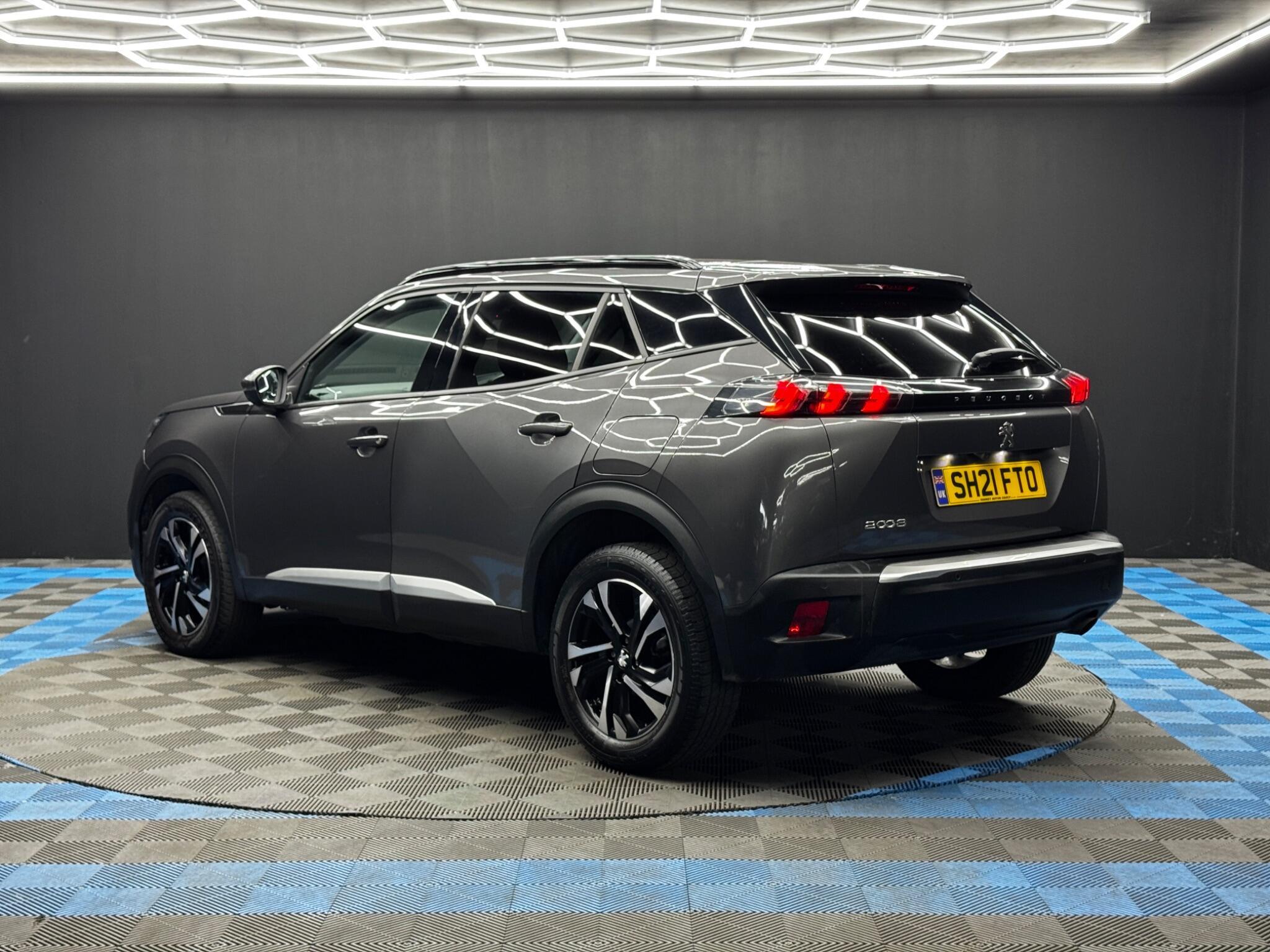 Peugeot 2008 - Image 7