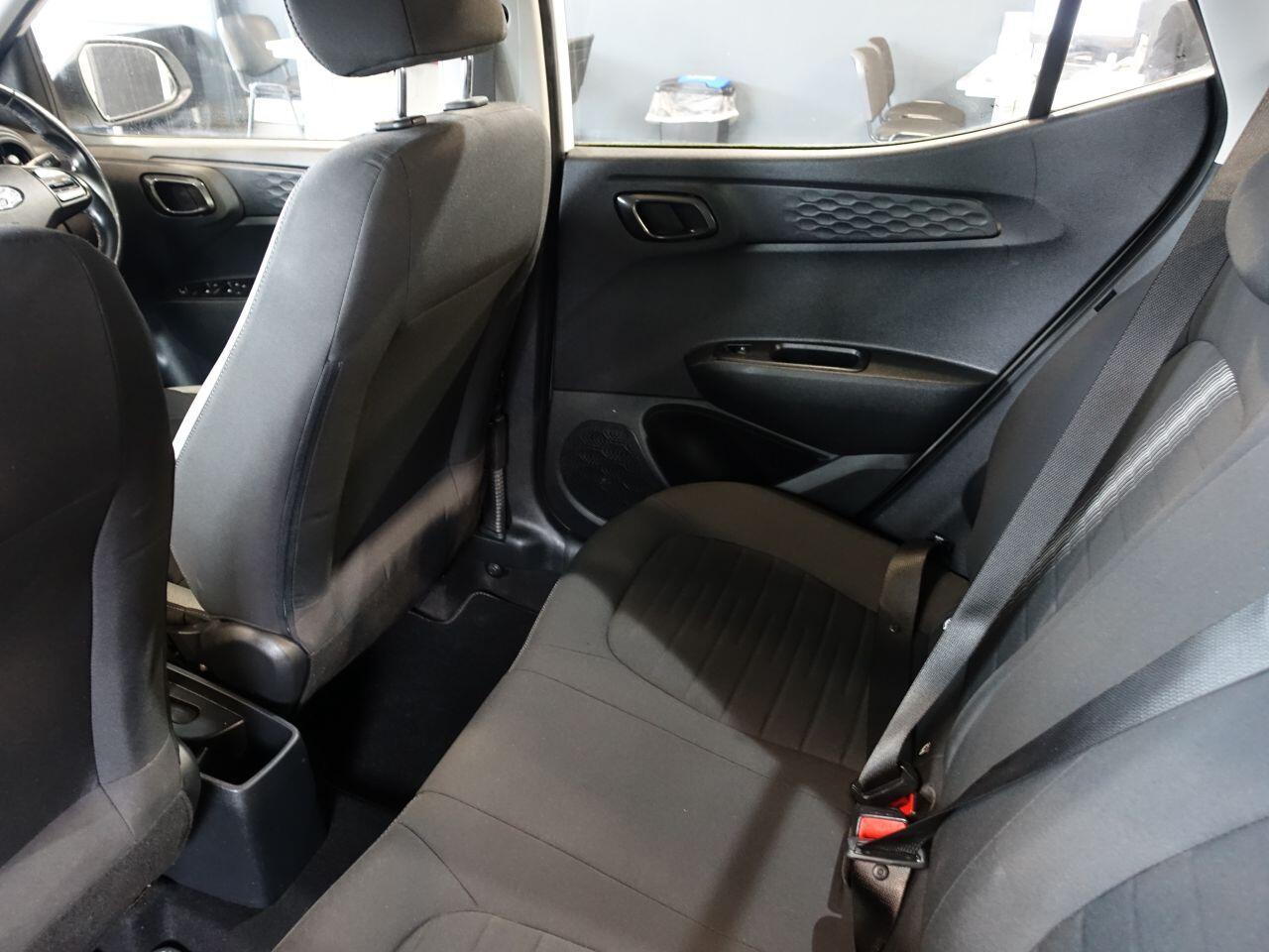 Hyundai i10 - Image 16