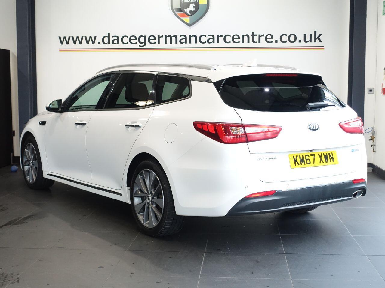 Kia Optima - Image 8
