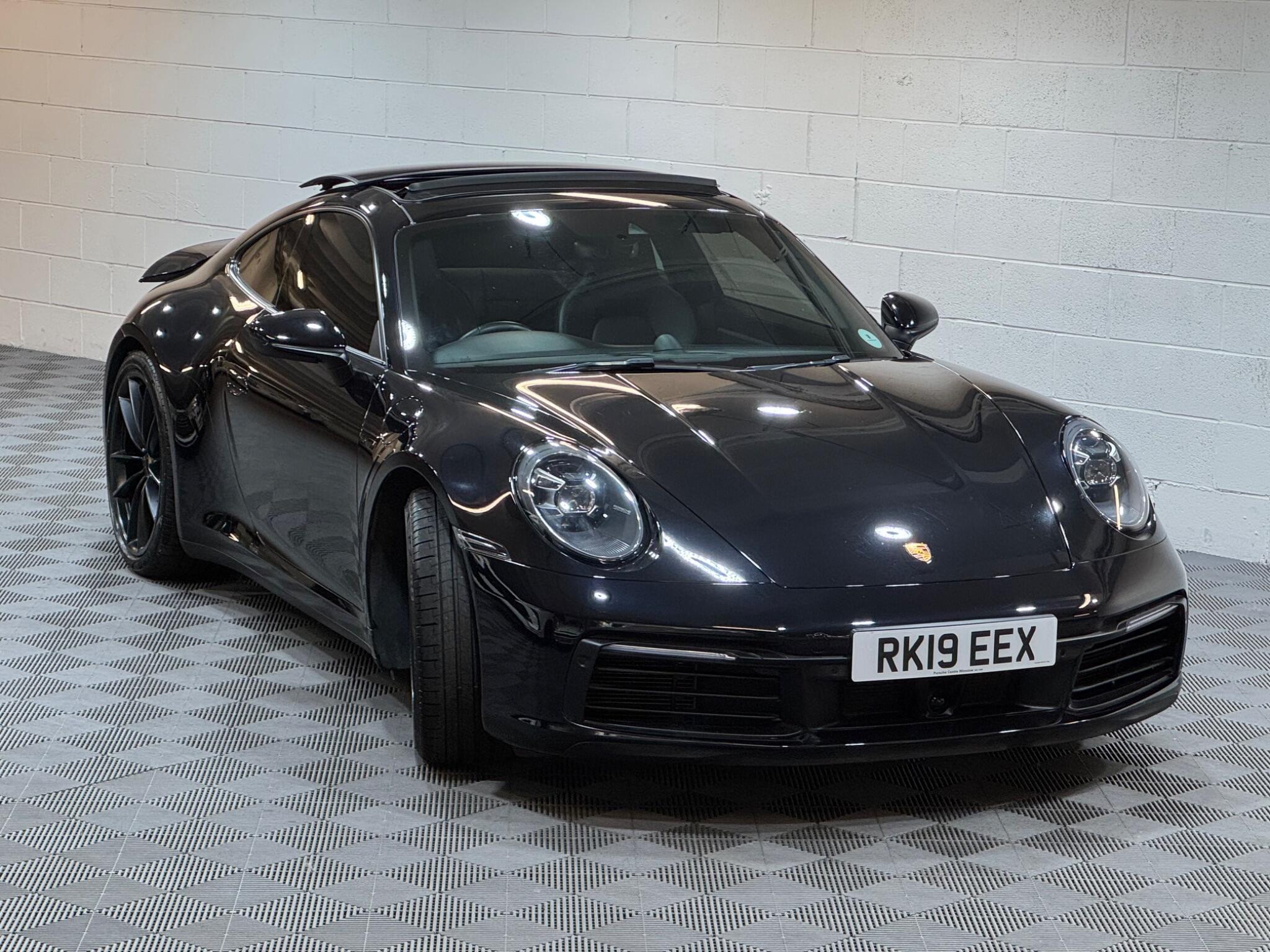Porsche 911 - Image 21
