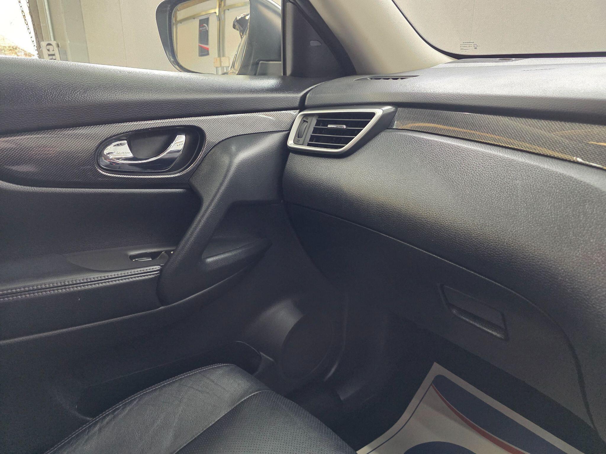 Nissan X-Trail - Image 17