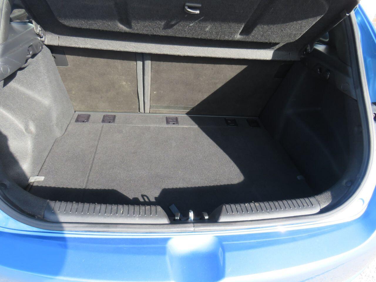 Hyundai i30 - Image 11