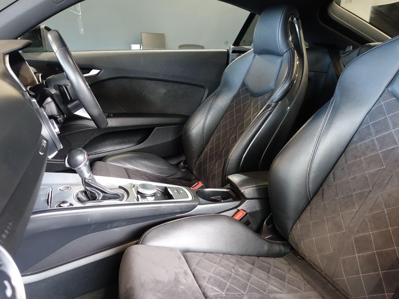 Audi TT - Image 12