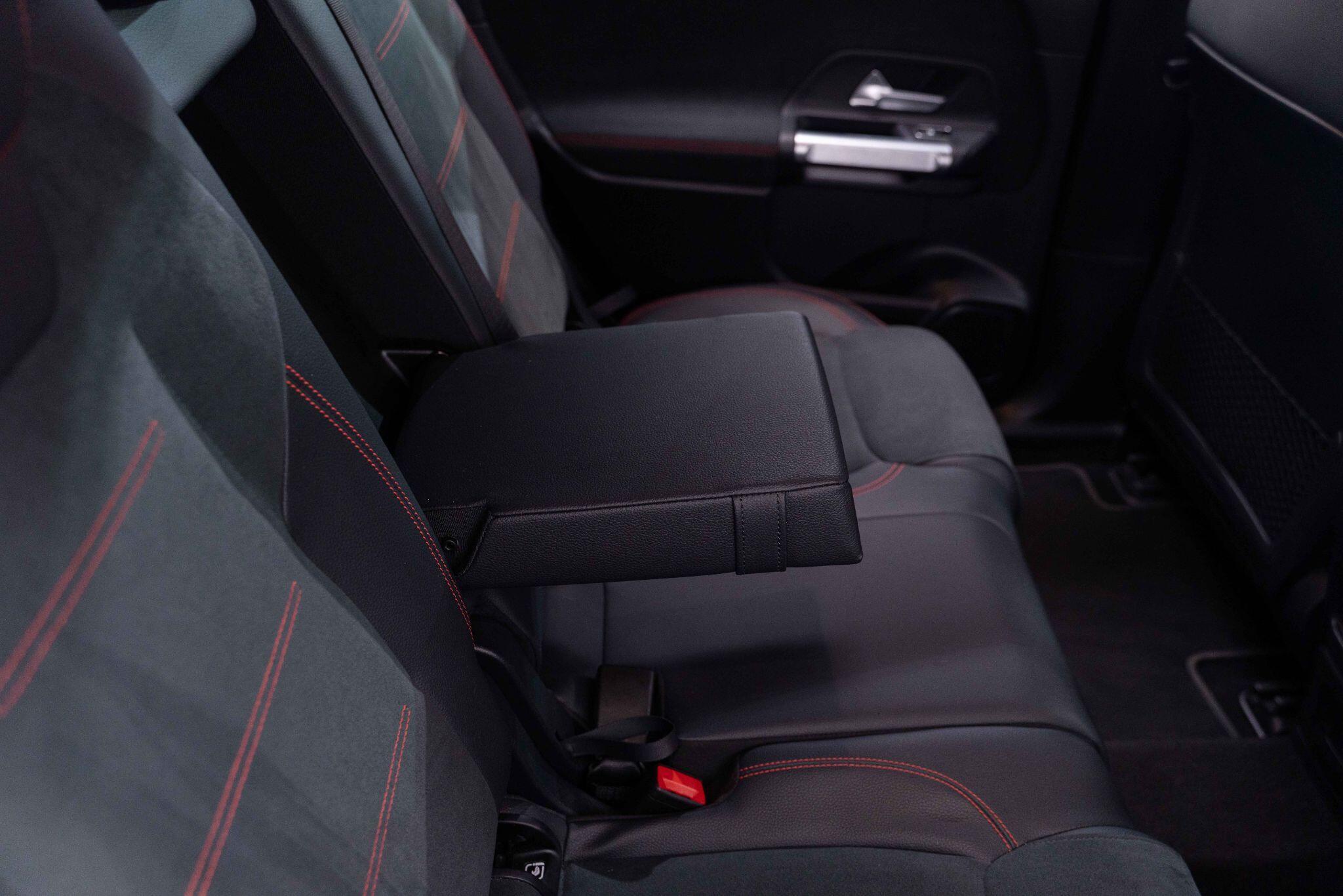 Mercedes Eqb - Image 18