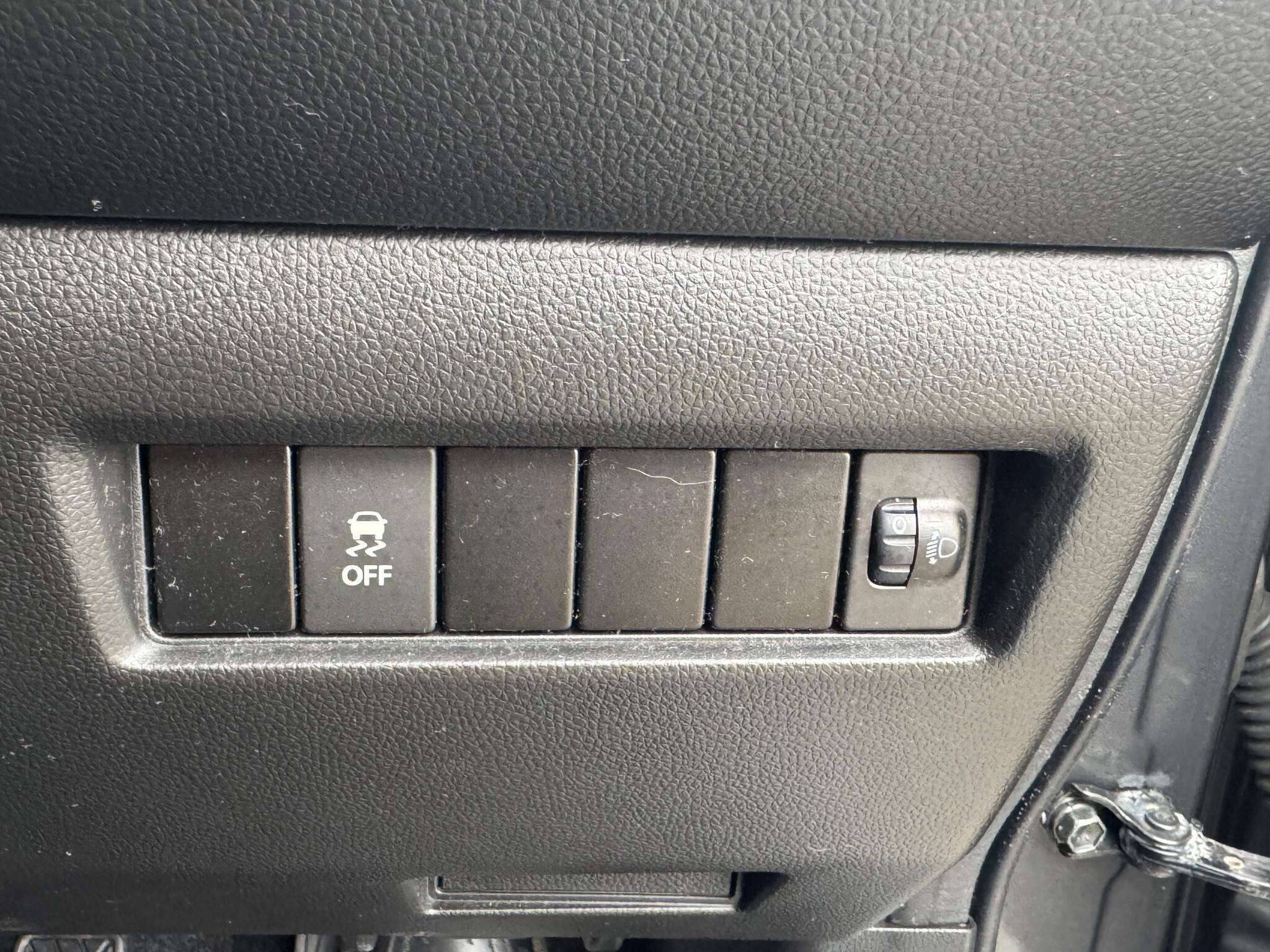 Suzuki Swift - Image 18