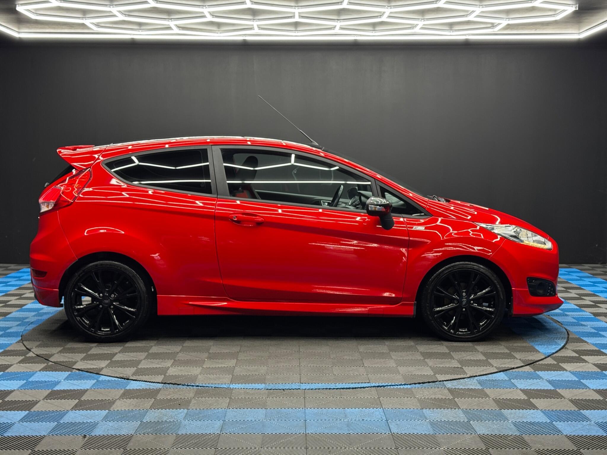 Ford Fiesta - Image 4