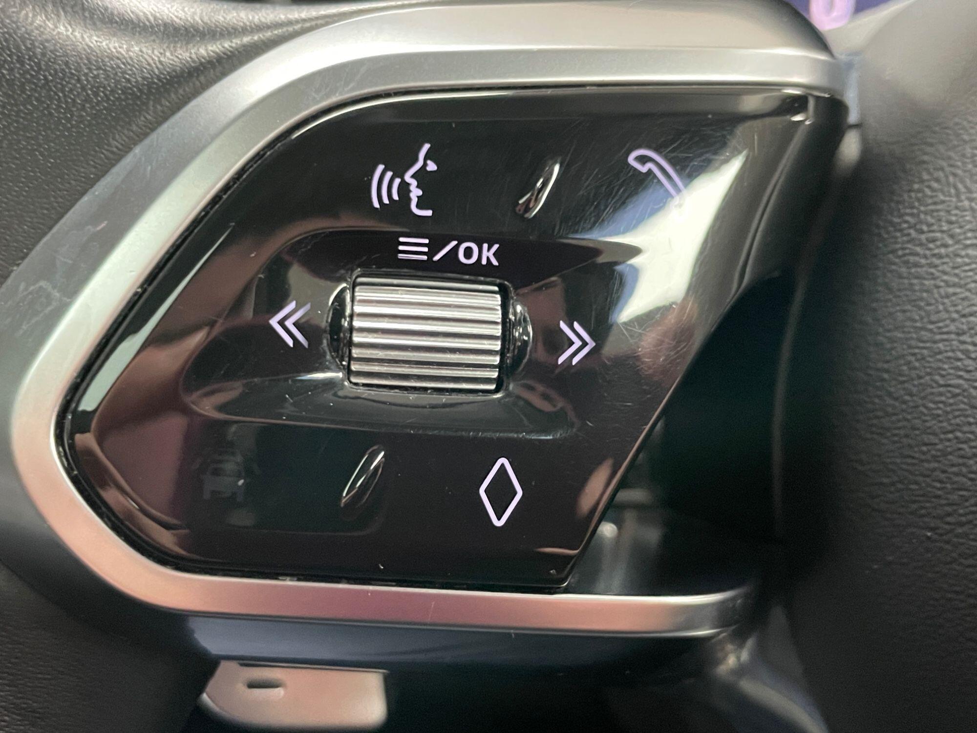 Jaguar F-Pace - Image 39