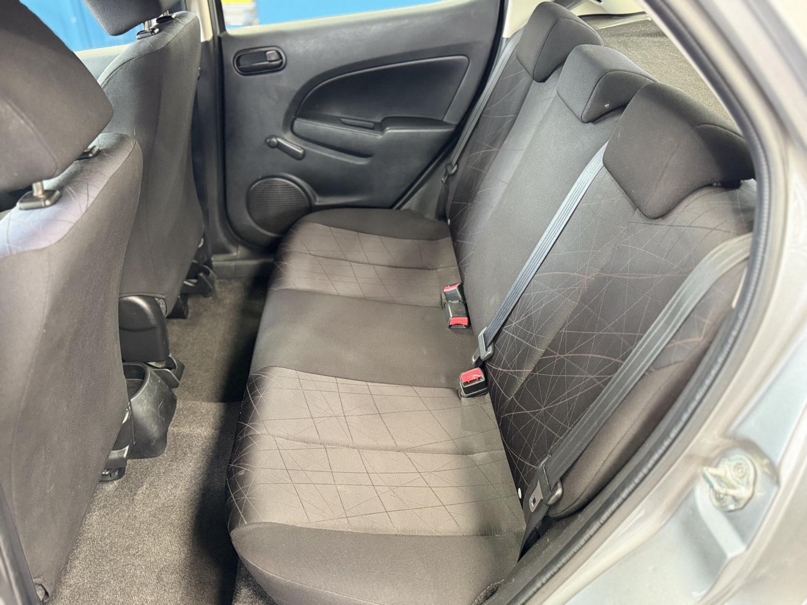 Mazda MAZDA2 - Image 20