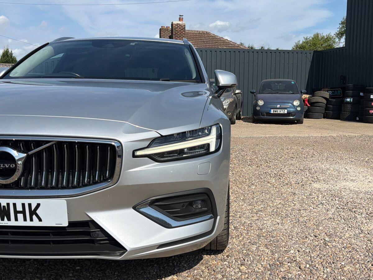 Volvo V60 - Image 13
