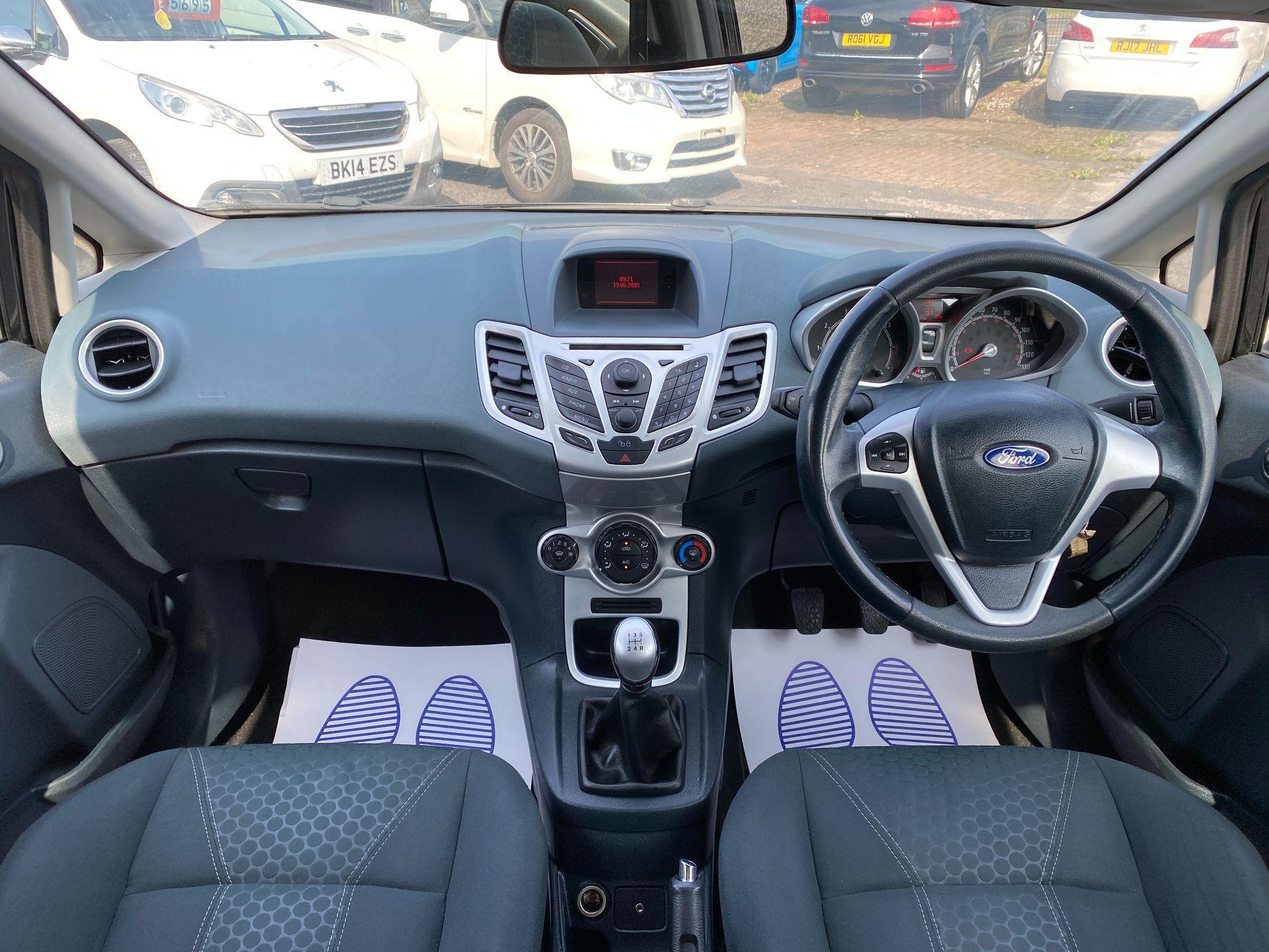 Ford Fiesta - Image 2