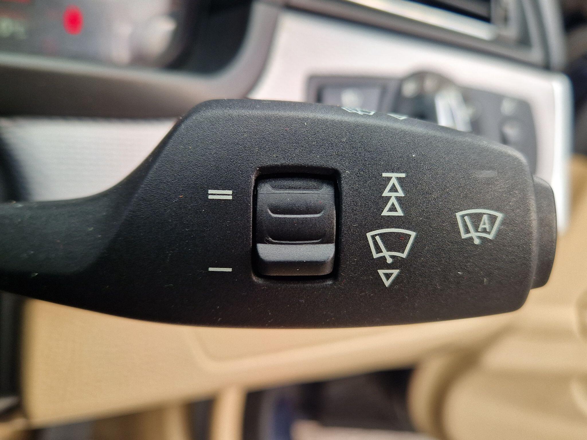 BMW 5 Series - Image 28