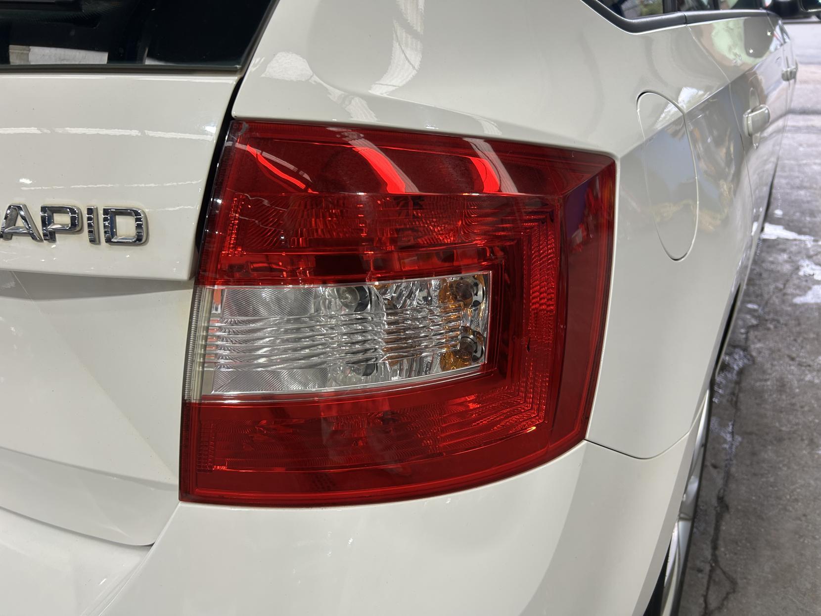 Skoda Rapid Spaceback - Image 12