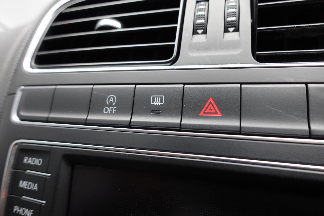 Volkswagen Polo - Image 30