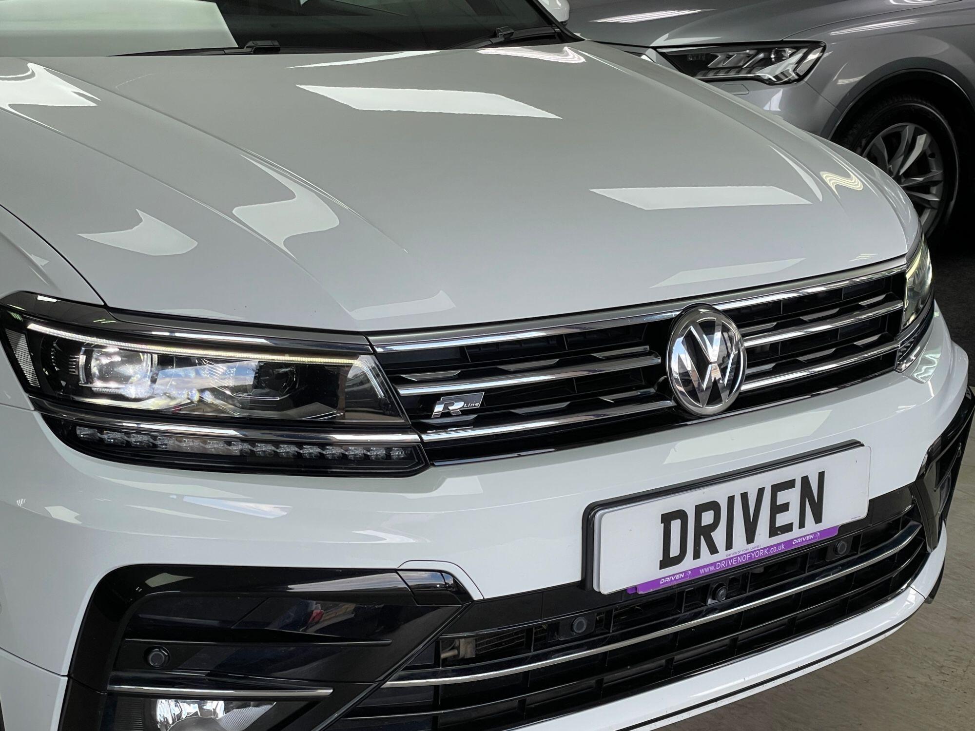 Volkswagen Tiguan - Image 4