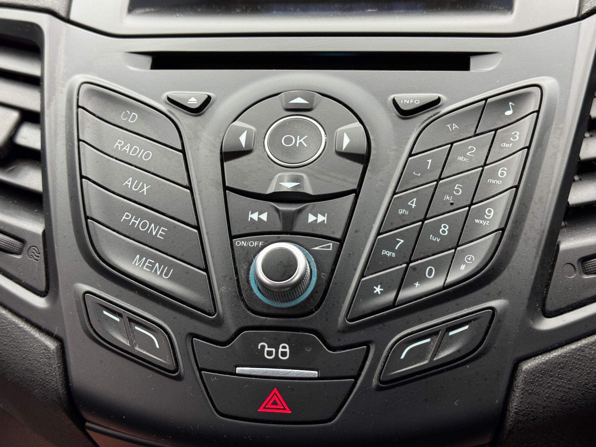 Ford Fiesta - Image 24