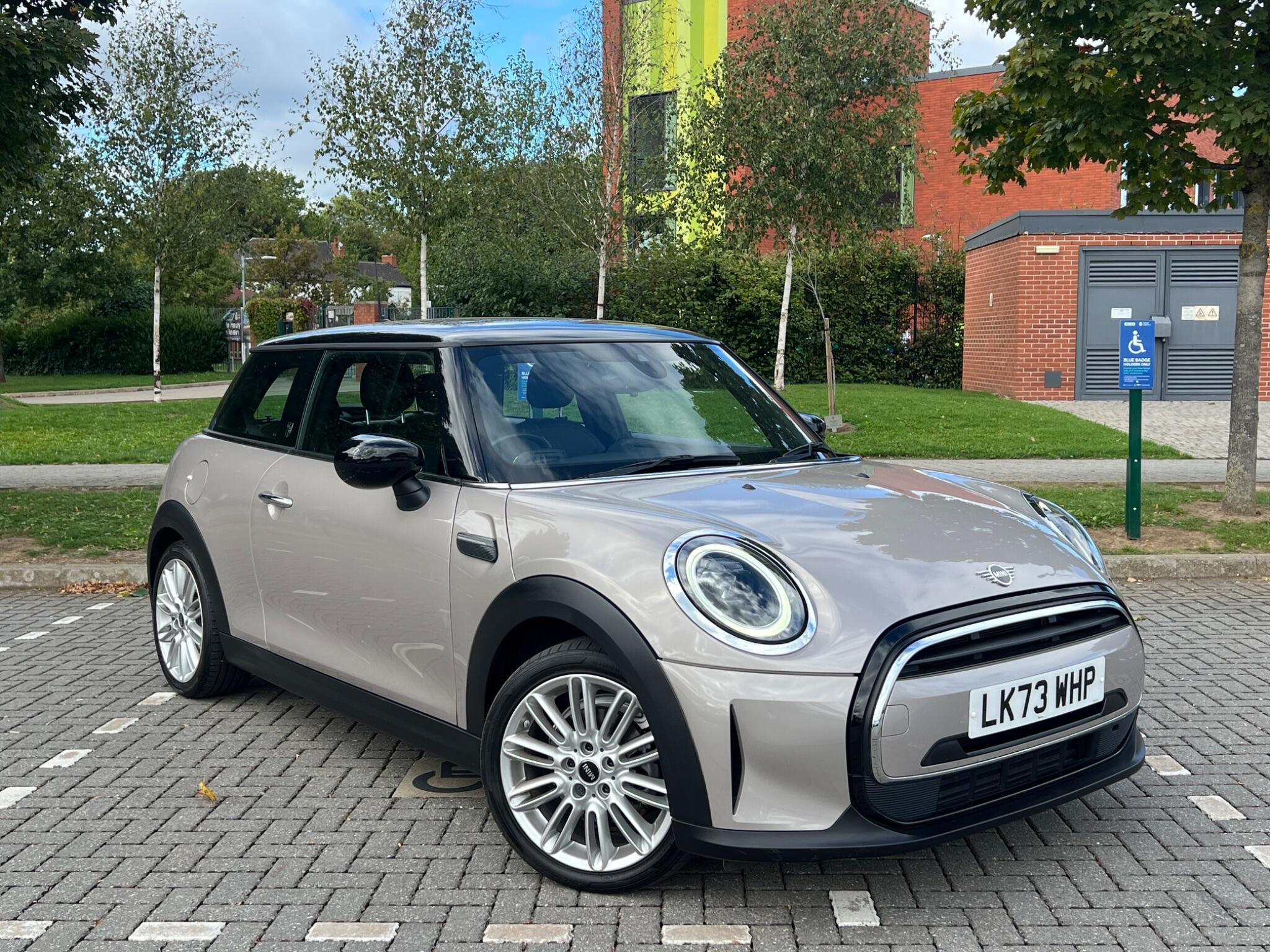 MINI Hatch - Image 8