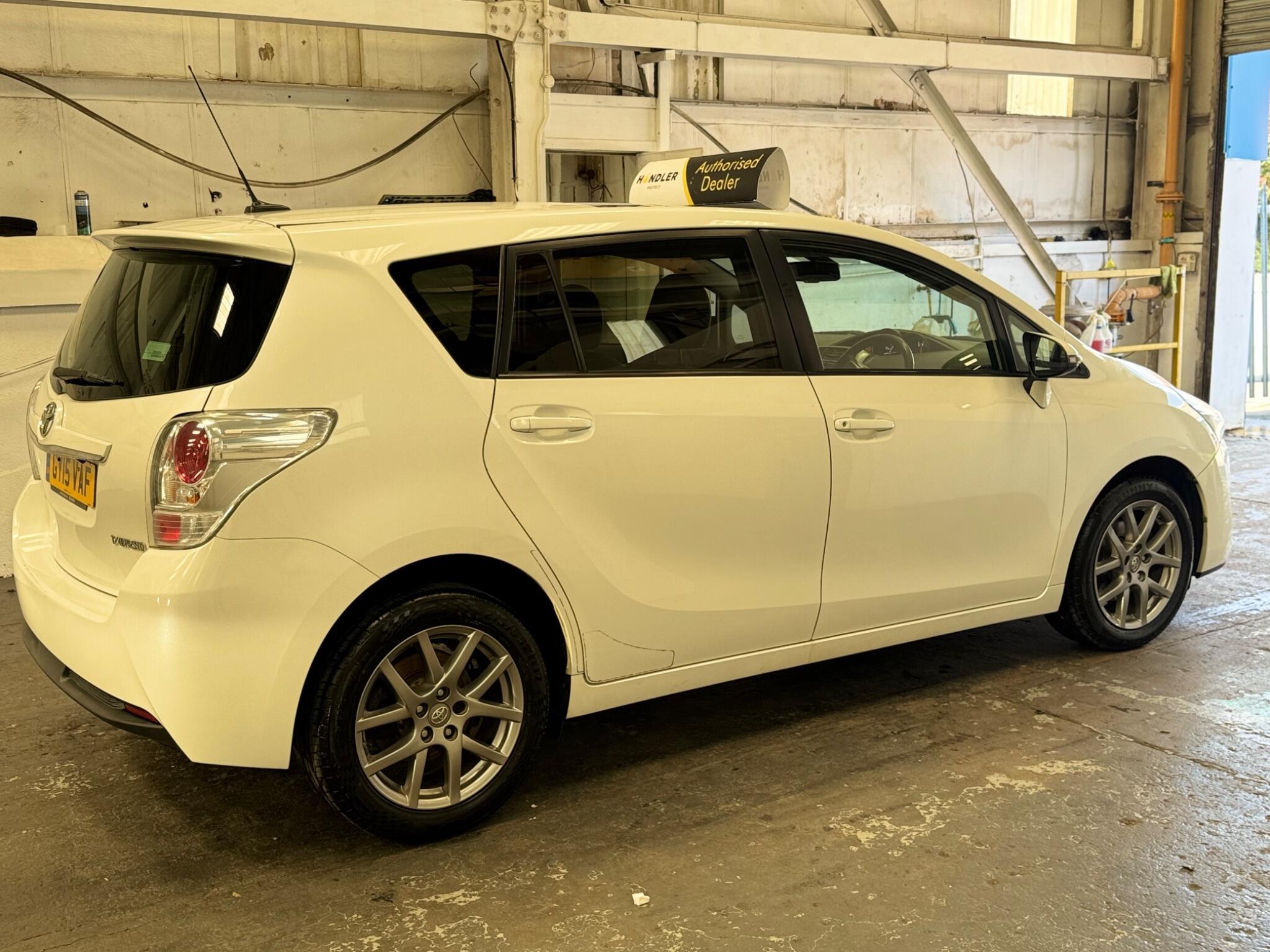 Toyota Verso - Image 19