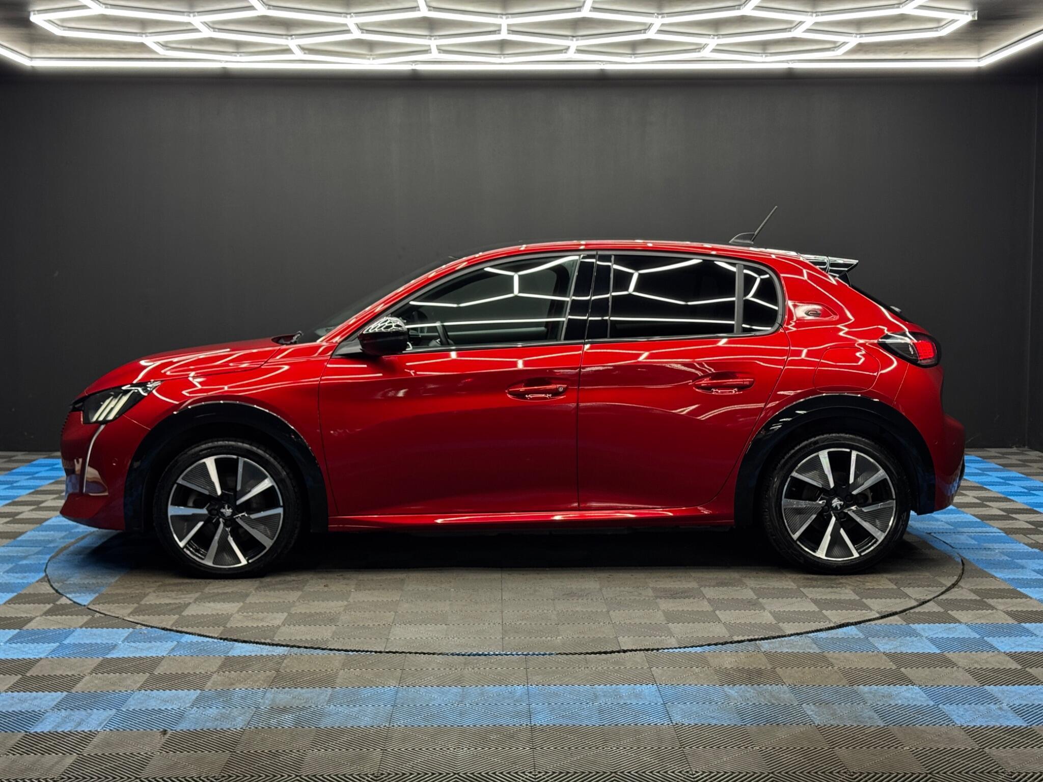 Peugeot E-208 - Image 8