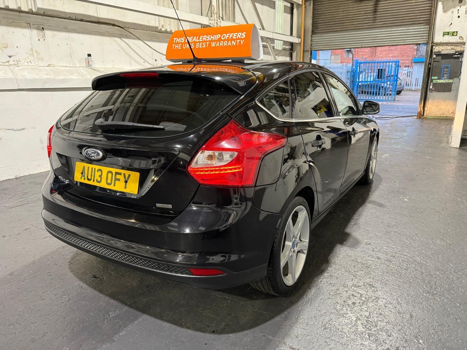 Ford Focus - Image 8