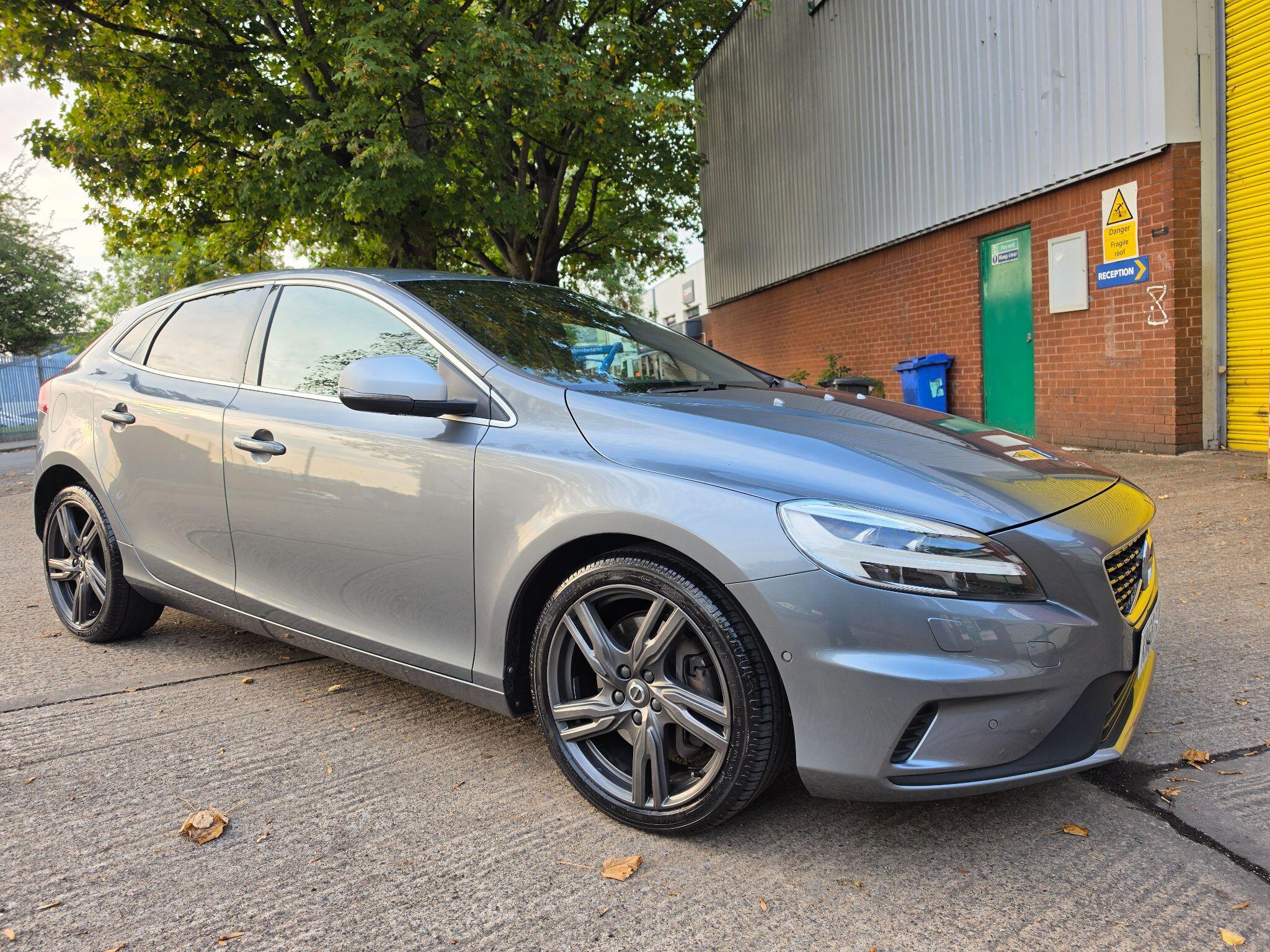 Volvo V40 - Image 7