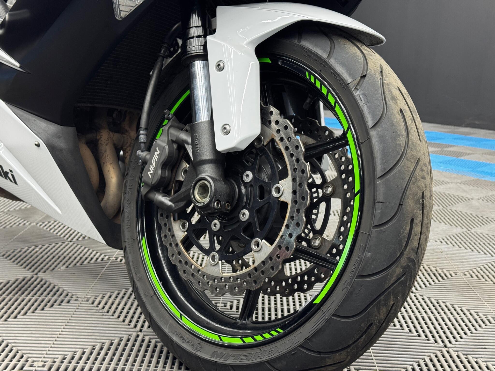 Kawasaki NINJA ZX-6R - Image 17